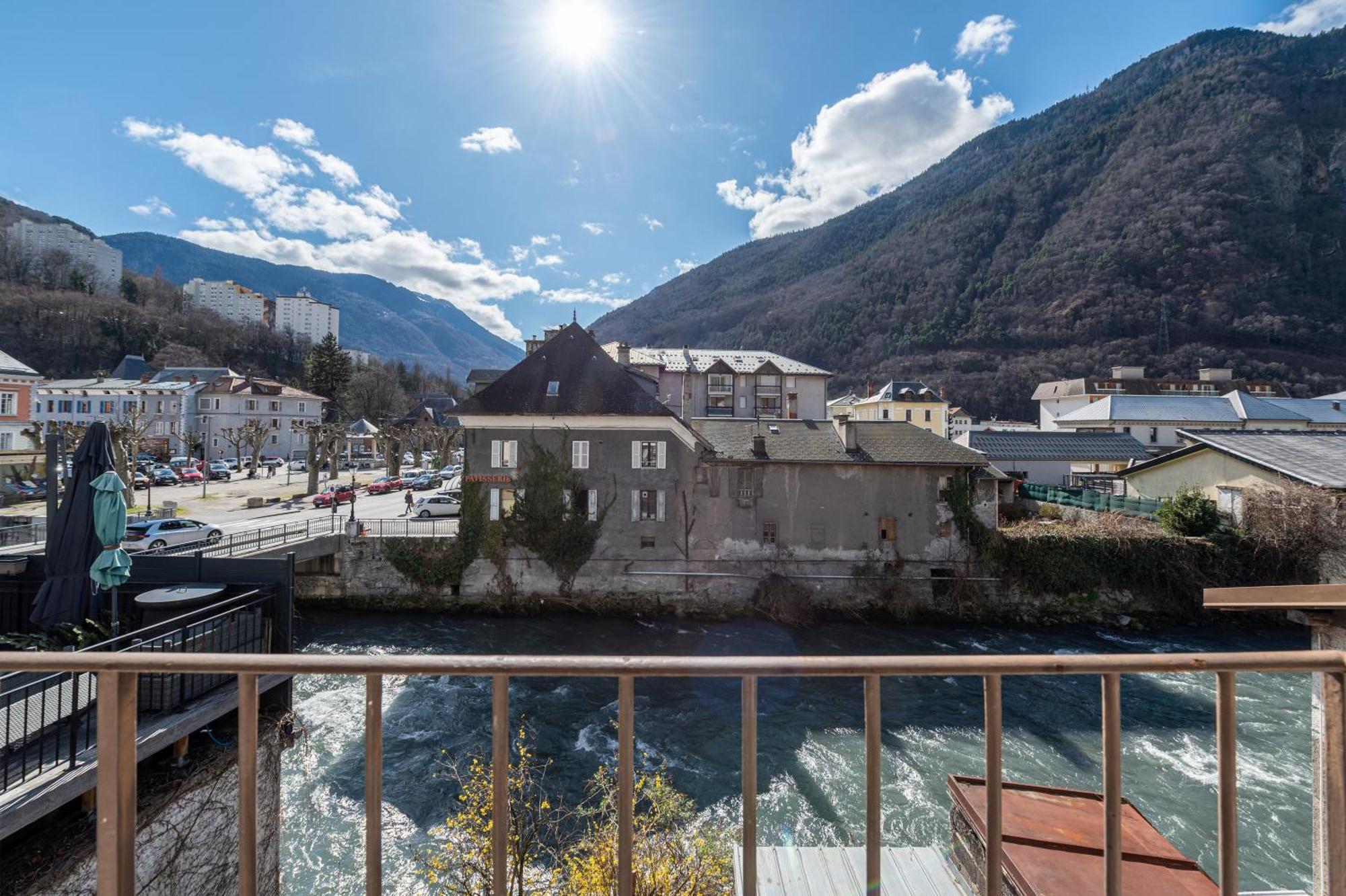 Appartement T2 "Le De Funes" Мутье Экстерьер фото